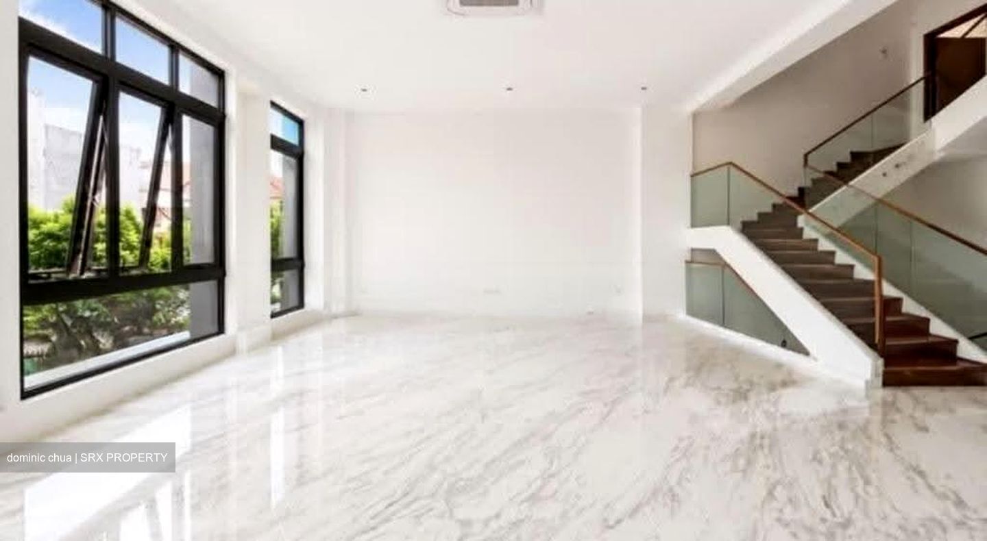 Cambridge Road (D8), Terrace #619851091
